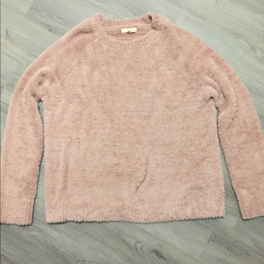 Rose colored sweater L